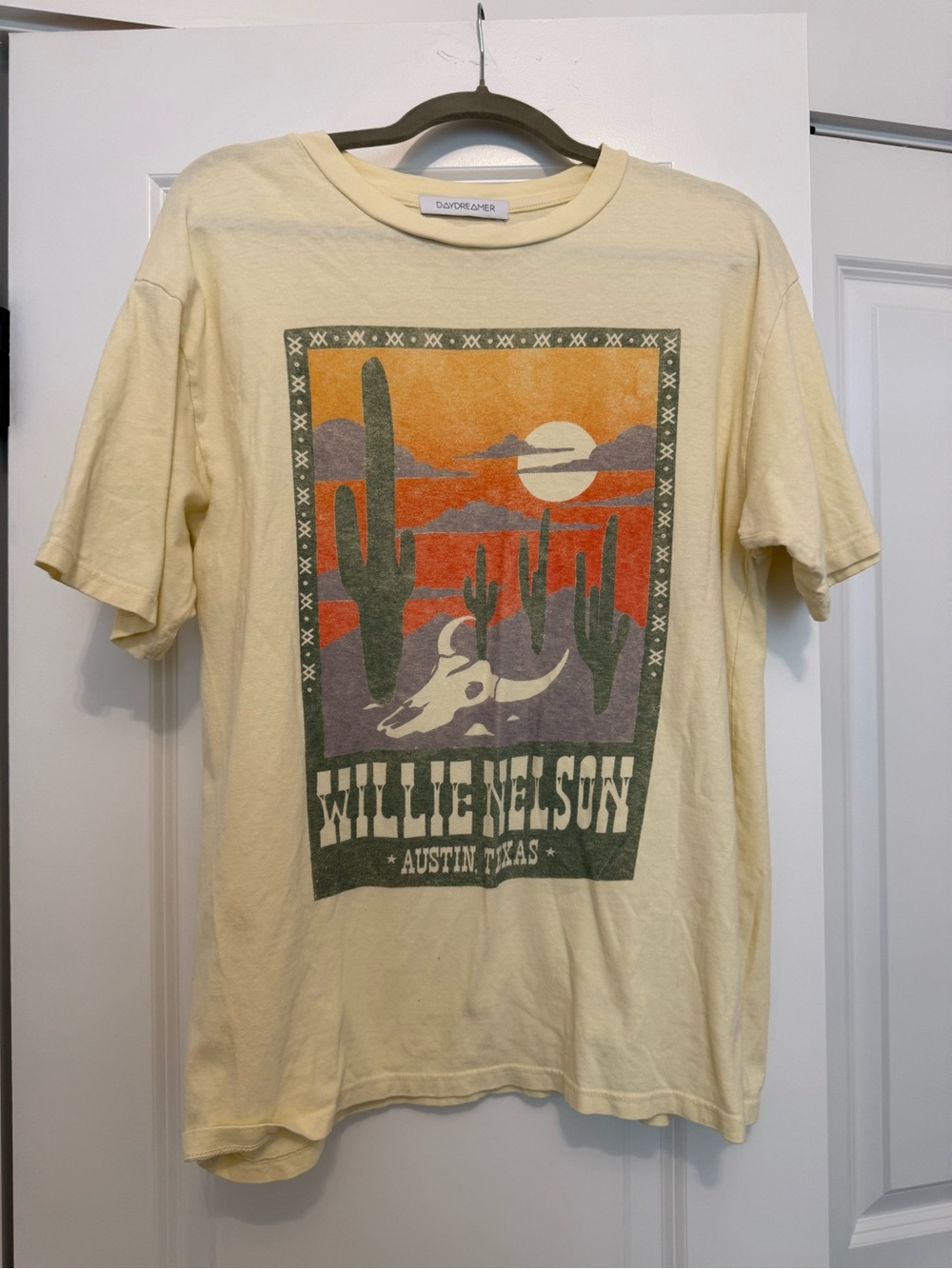 Daydreamer Cream Willie Nelson Austin Texas Graphic Tee
